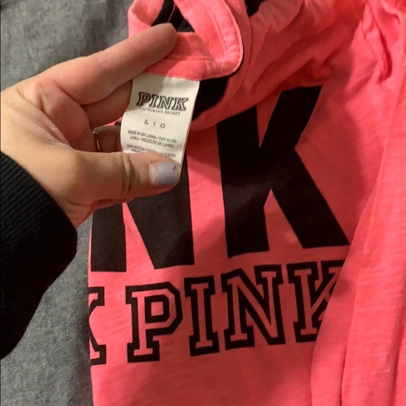 VS Pink Bundle long sleeves - Picture 7 of 8